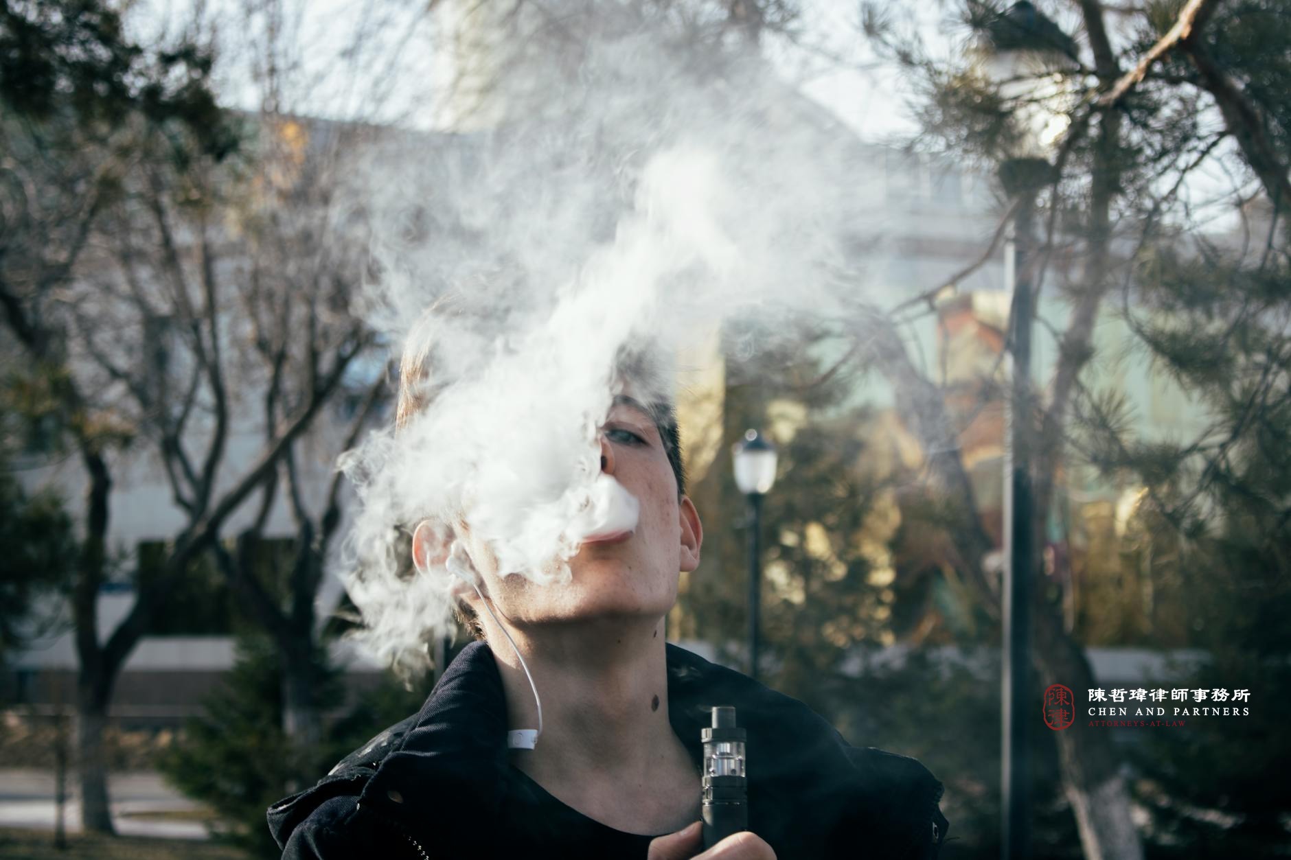 殭屍菸彈是毒品嗎？依托咪酯升列二級毒品，吸食、持有、販賣刑責完整解析